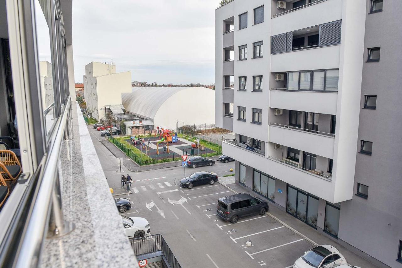 Astra Urban Garden Apartment, 2 Garage Parking Spaces Zagreb Dış mekan fotoğraf