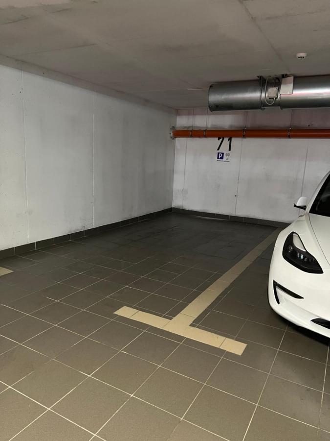 Astra Urban Garden Apartment, 2 Garage Parking Spaces Zagreb Dış mekan fotoğraf